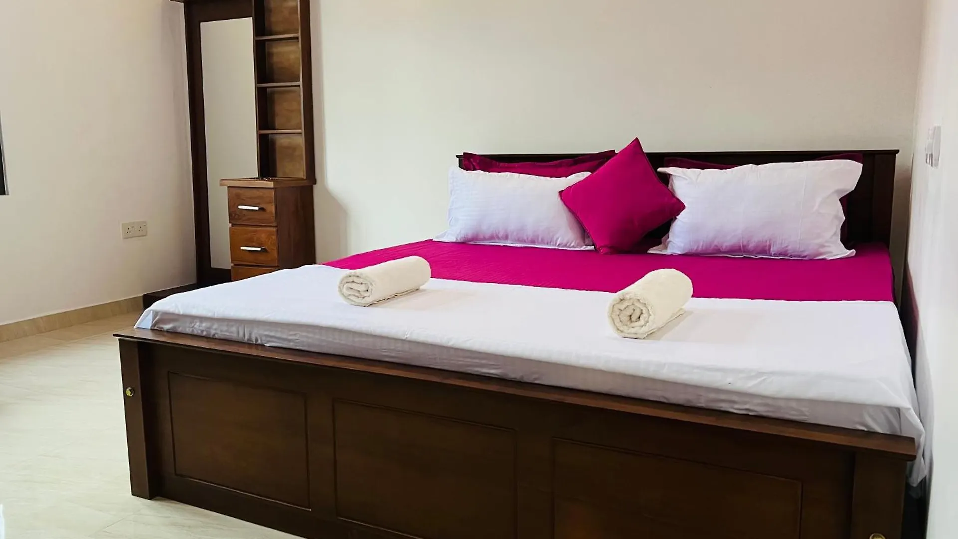 Ahasna Airport Villa Negombo Sri Lanka